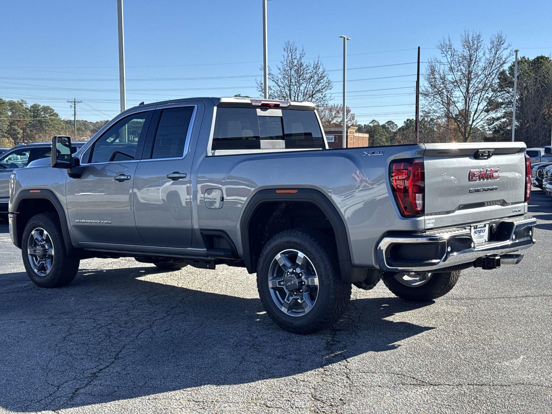 GMC Sierra 2500 Hd Sle Four Wheel Drive Double Cab - Thumbnail 7