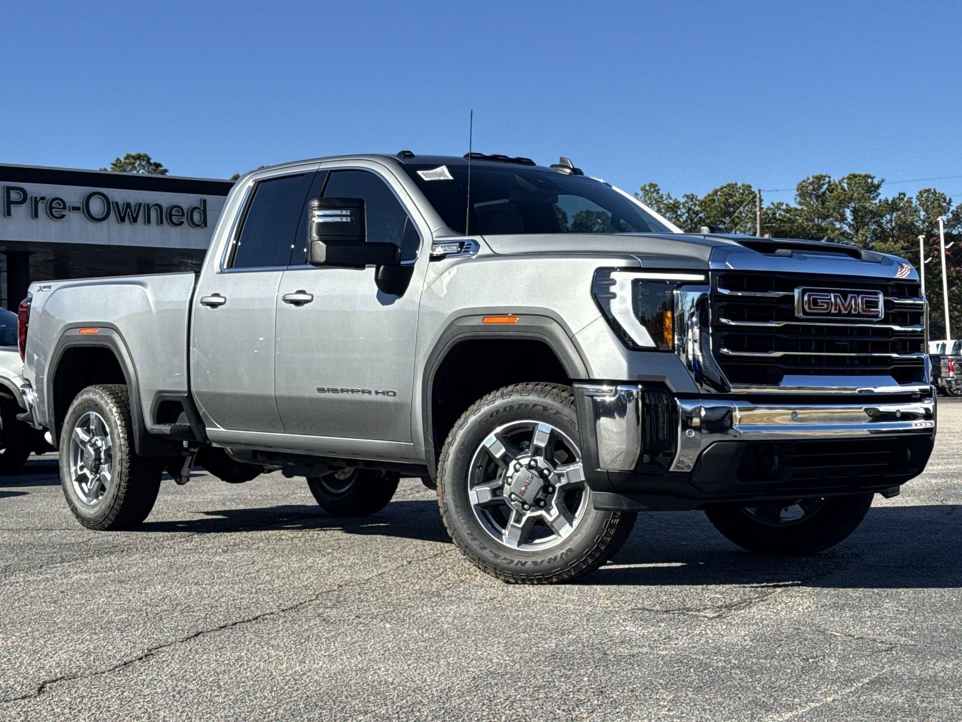 GMC Sierra 2500 Hd Sle Four Wheel Drive Double Cab - Thumbnail 2