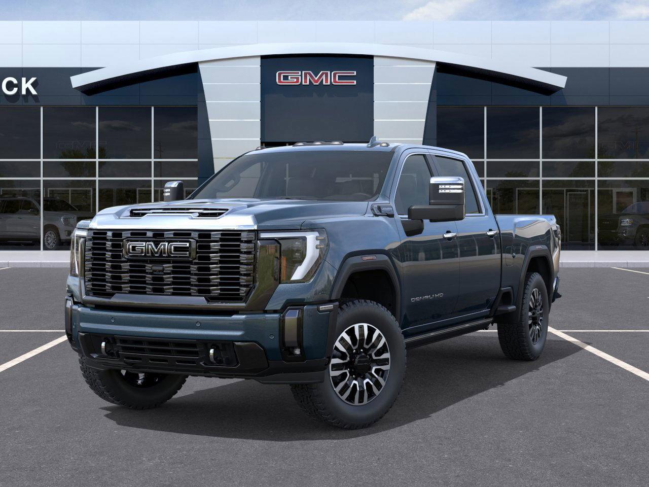 GMC Sierra 2500 Hd Denali Ultimate Four Wheel Drive Crew Cab - Thumbnail 3