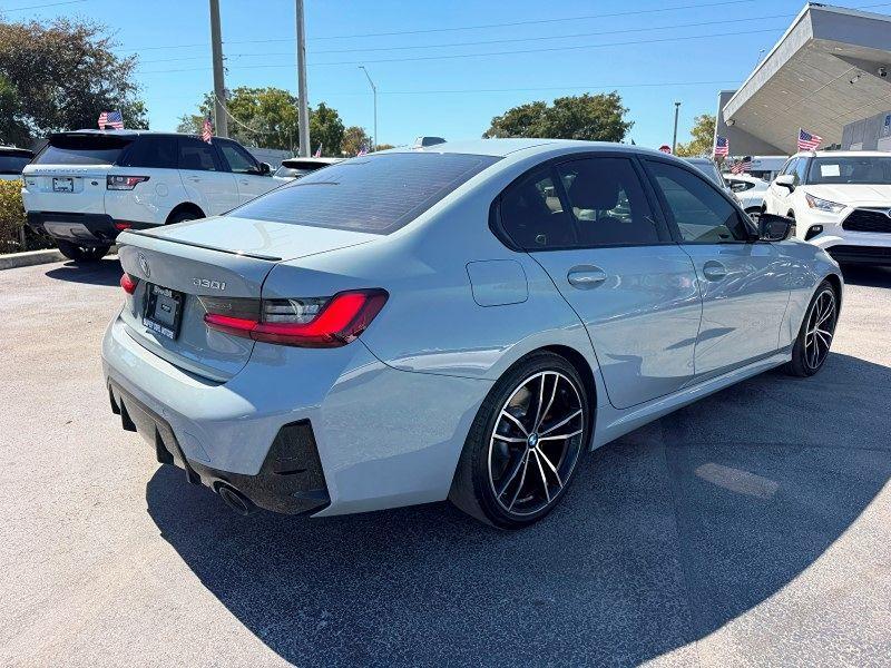 BMW 3 Series 330I Xdrive - Thumbnail 6