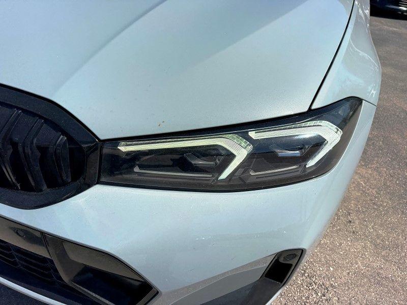 BMW 3 Series 330I Xdrive - Thumbnail 12