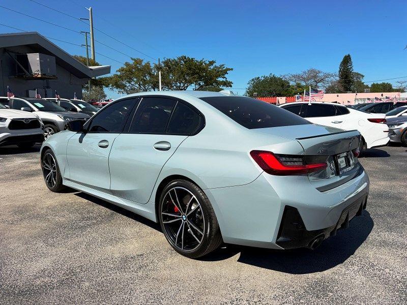 BMW 3 Series 330I Xdrive - Thumbnail 8