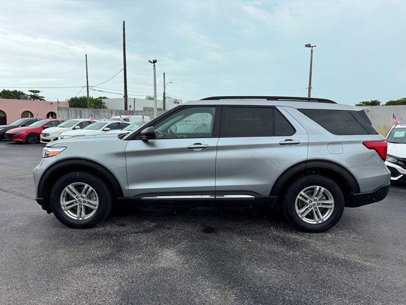 Ford Explorer Xlt - Thumbnail 9