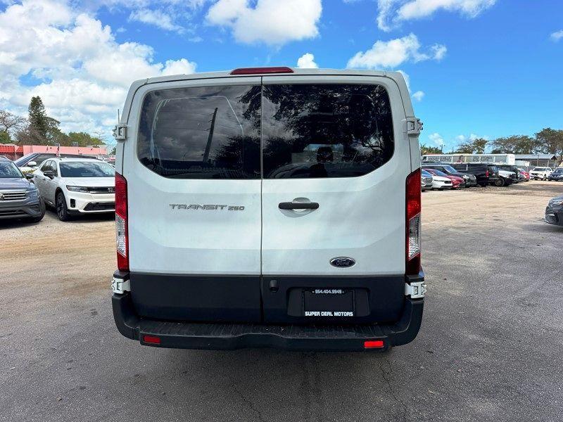 Ford Transit Van - Thumbnail 7