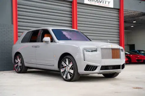 Rolls-Royce Cullinan - Thumbnail 4