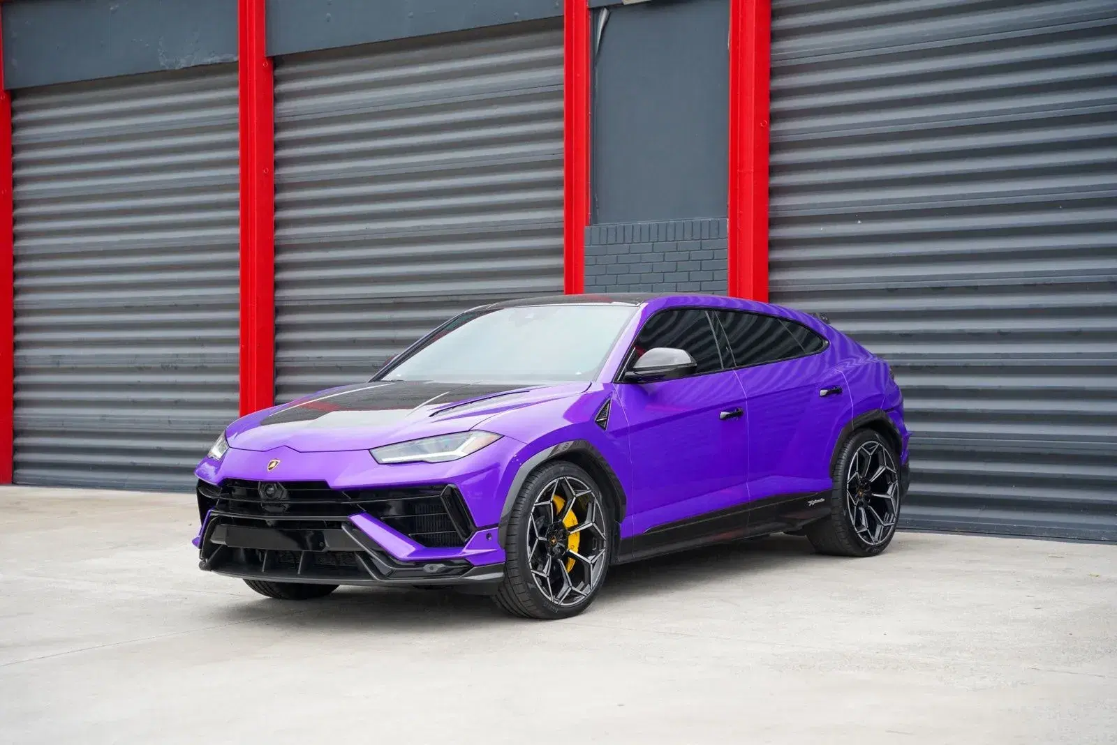 Lamborghini Urus Performante - View 1
