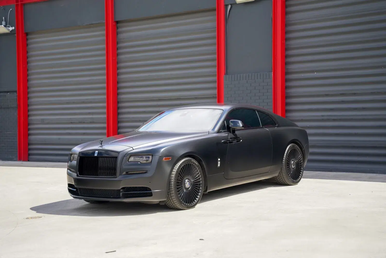 Rolls-Royce Wraith - View 1