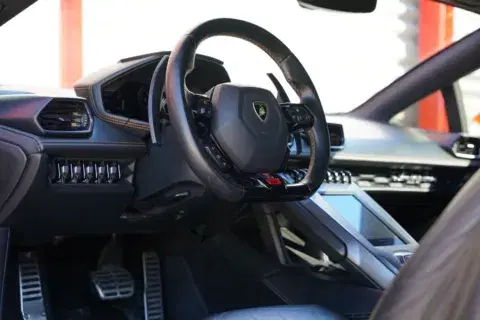 Lamborghini Huracan Evo - Thumbnail 6