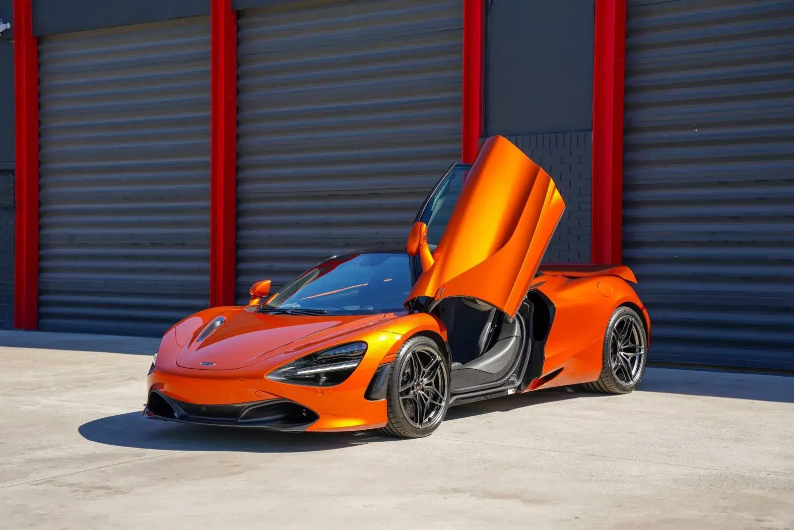 Mclaren 720S Luxury - View 1