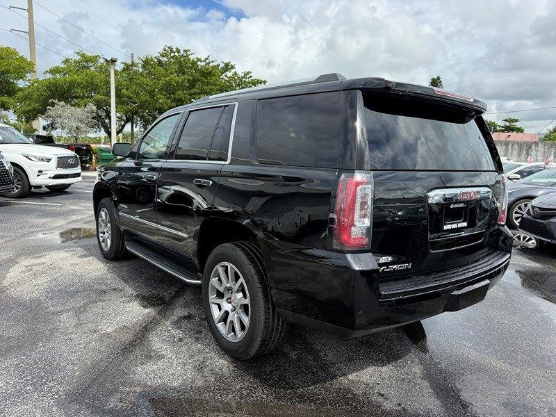 GMC Yukon Denali - Thumbnail 7
