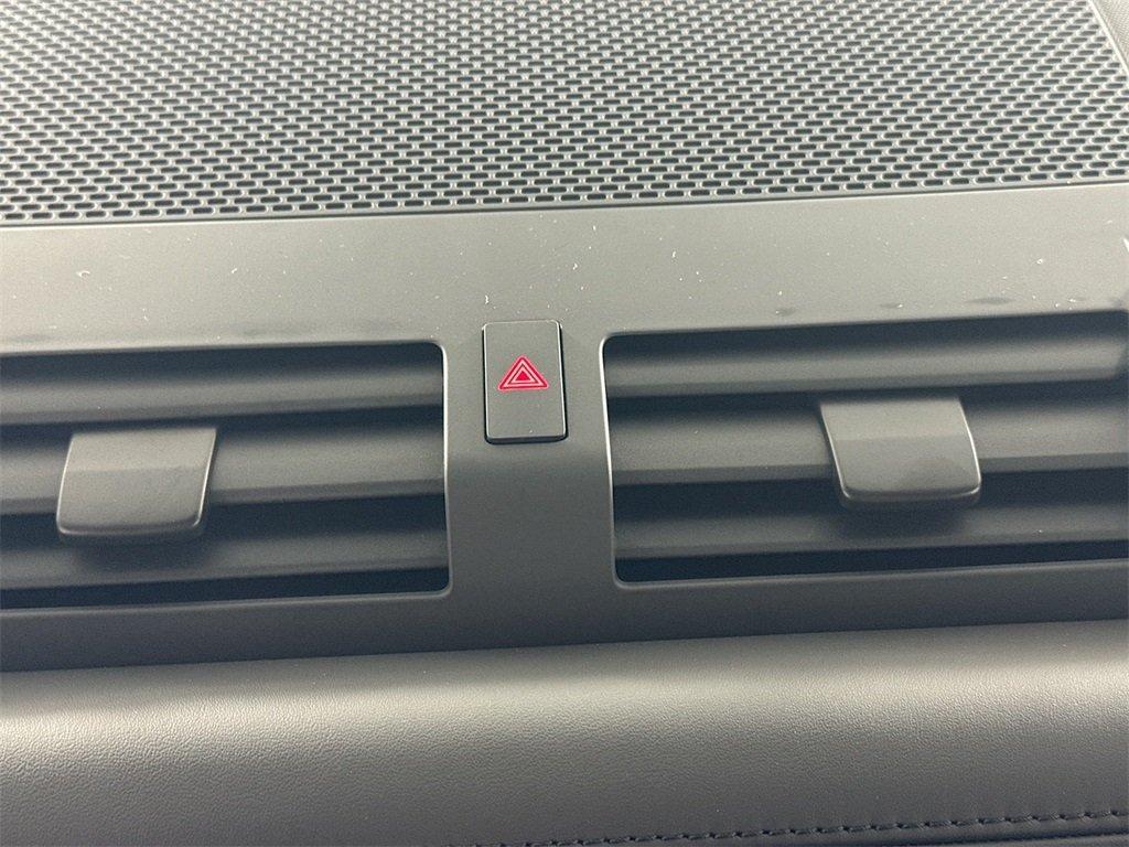 Land Rover Defender 110 X-Dynamic Se Awd 4D Sport Utility - Thumbnail 17