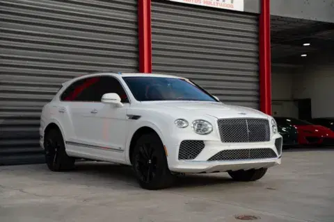 Bentley Bentayga V8 - Thumbnail 2