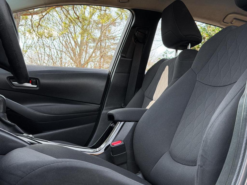 Toyota Corolla Le - Thumbnail 6