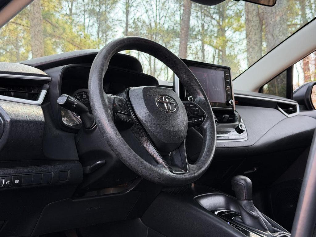 Toyota Corolla Le - Thumbnail 5