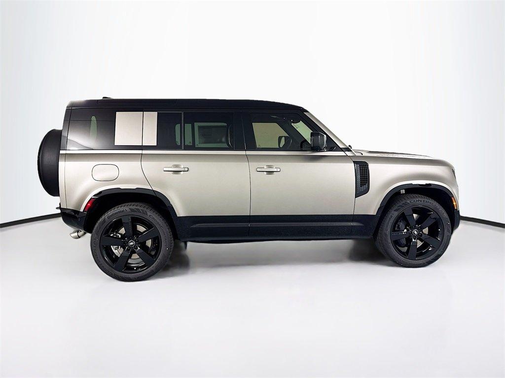 Land Rover Defender 110 X-Dynamic Se Awd 4D Sport Utility - Thumbnail 5