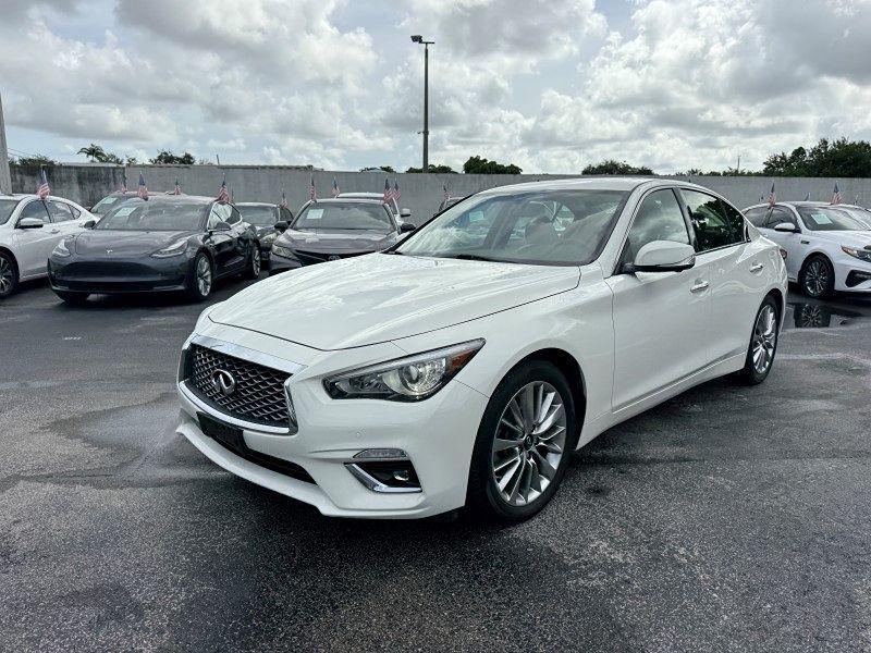 Infiniti Q50 3.0T Luxe - Thumbnail 10