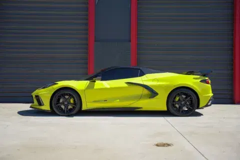 Chevrolet Corvette Stingray - Thumbnail 6