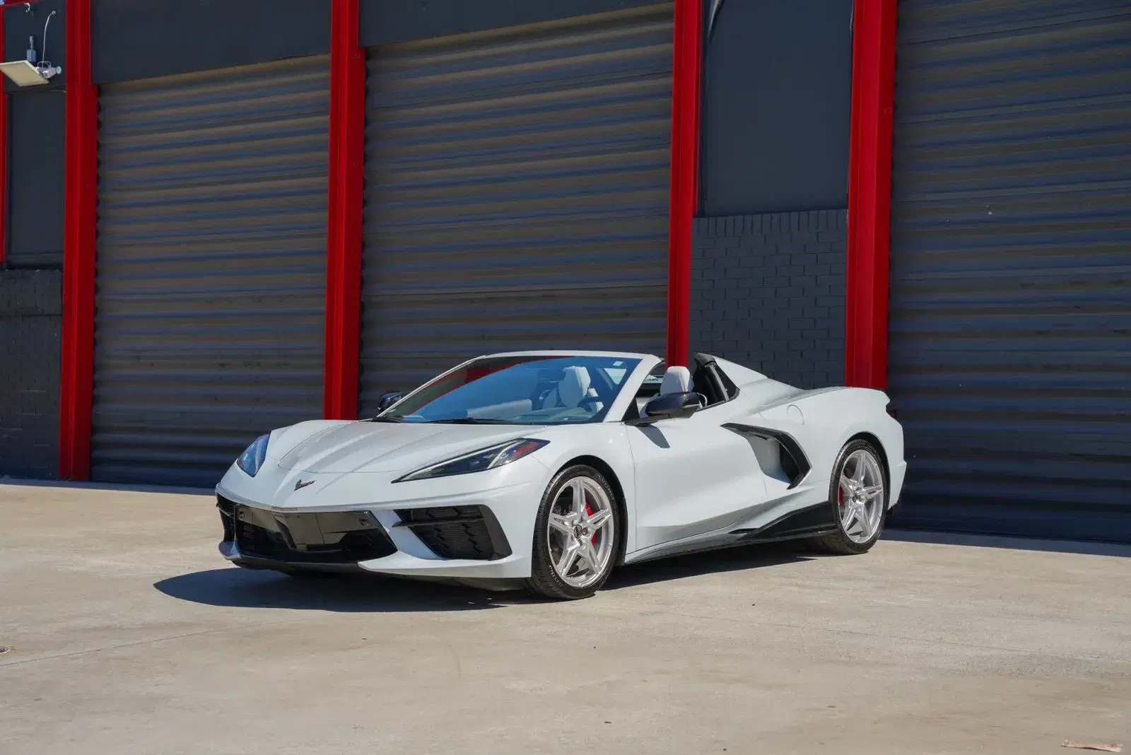 Chevrolet Corvette Stingray - Thumbnail 2