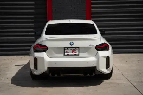 BMW M2 - Thumbnail 6