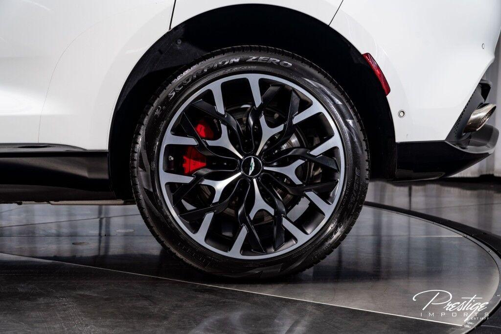 Aston Martin DBX - Thumbnail 12