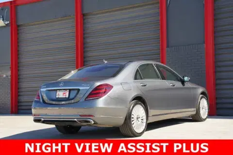 Mercedes-Benz S-Class S 560 - Thumbnail 6