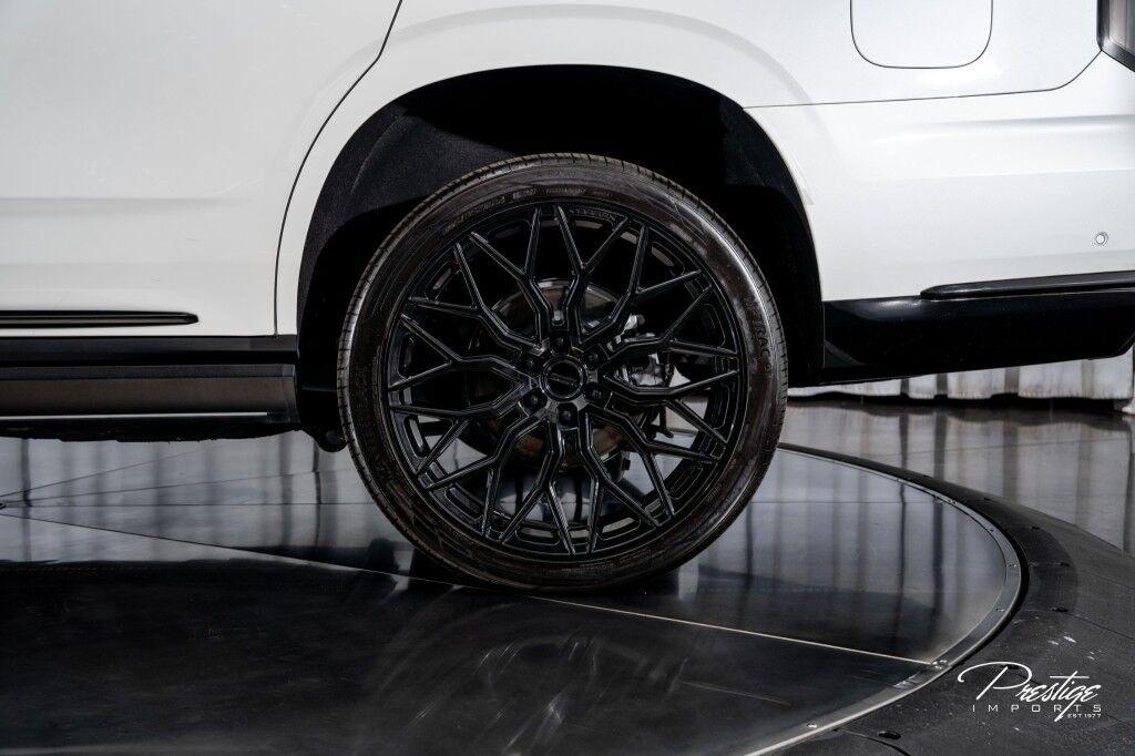 Cadillac Escalade - Thumbnail 8