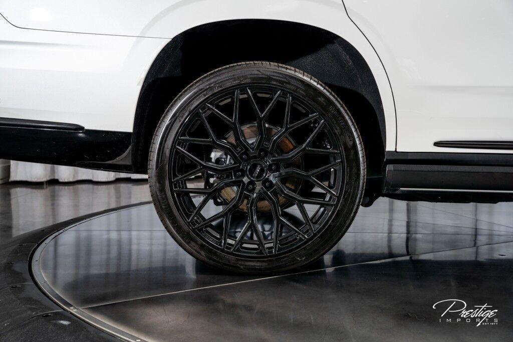 Cadillac Escalade - Thumbnail 15