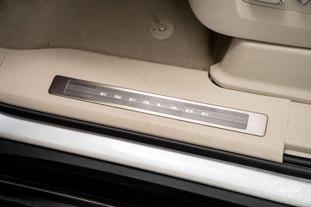 Cadillac Escalade - Thumbnail 20