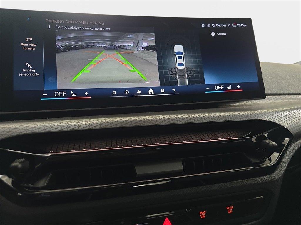 BMW 3 Series 330I Rwd 4D Sedan - Thumbnail 17