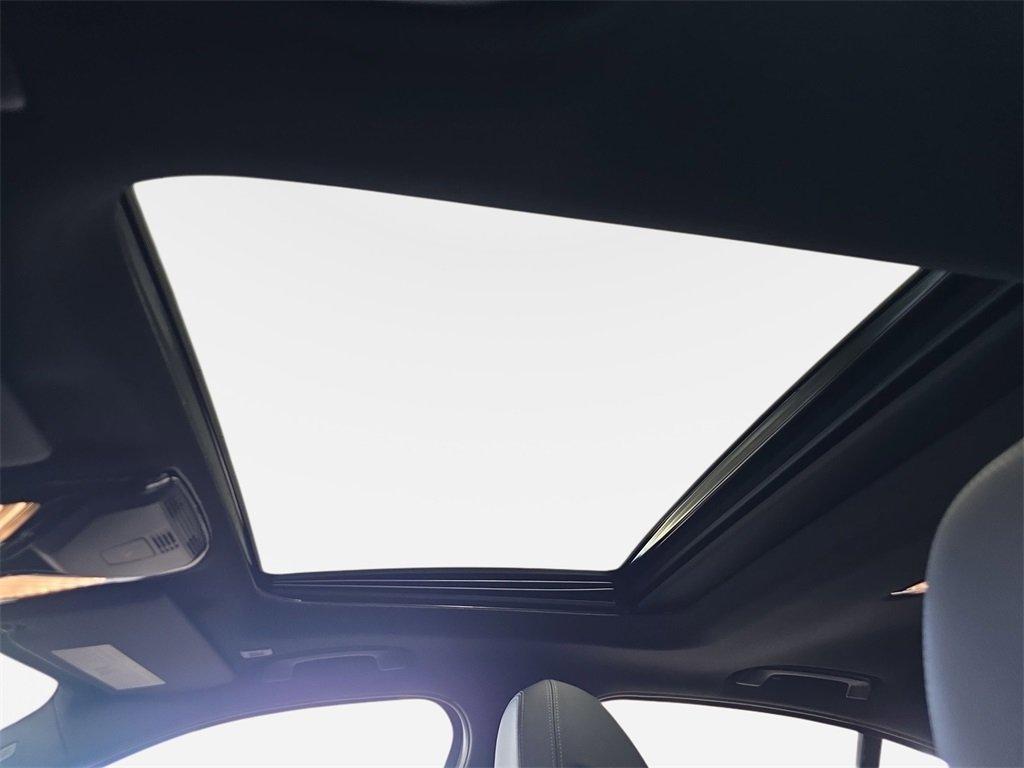 BMW 3 Series 330I Rwd 4D Sedan - Thumbnail 19