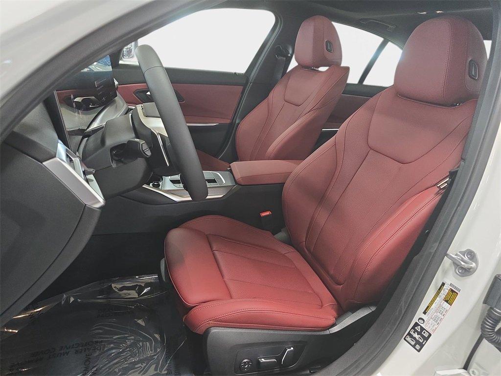 BMW 3 Series 330I Xdrive Awd 4D Sedan - Thumbnail 11