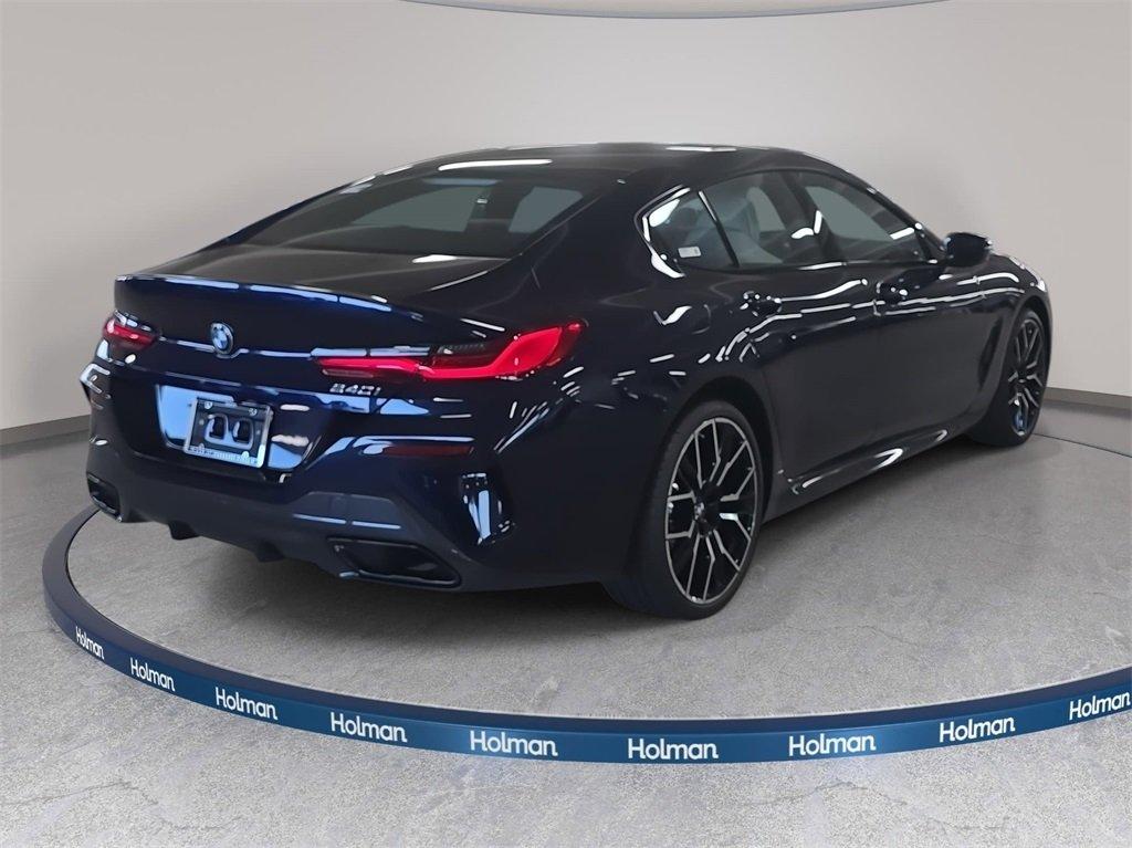 BMW 8 Series 840 Rwd 4D Sedan - Thumbnail 5