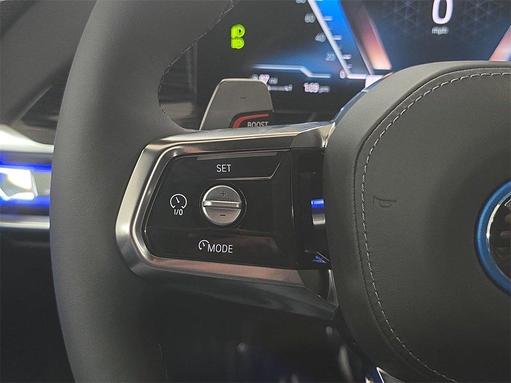 BMW 7 Series 750E Xdrive Awd 4D Sedan - Thumbnail 13