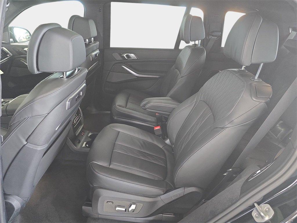 BMW X7 M60I Awd 4D Sport Utility - Thumbnail 9