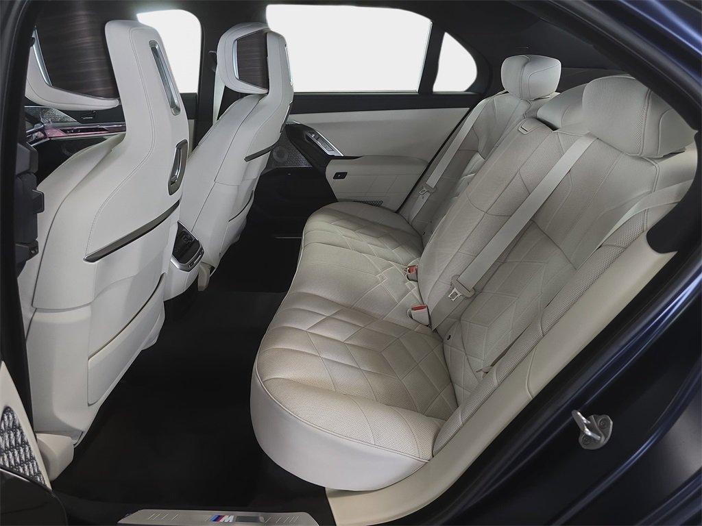 BMW 7 Series 760I Xdrive Awd 4D Sedan - Thumbnail 9