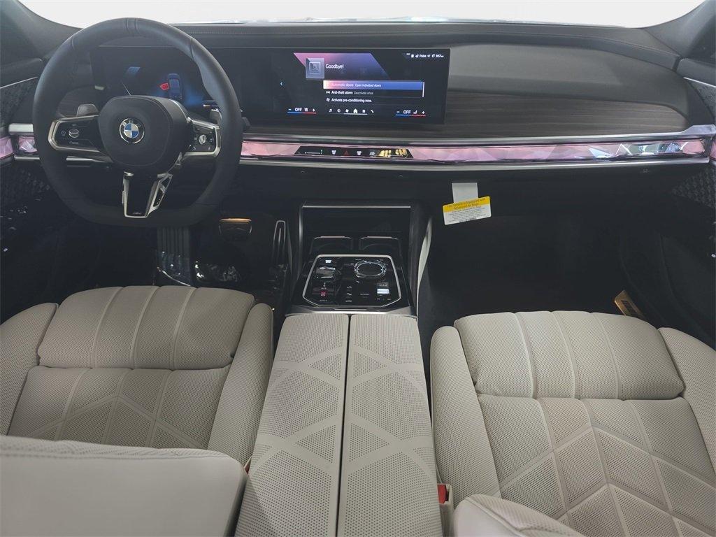BMW 7 Series 760I Xdrive Awd 4D Sedan - Thumbnail 8