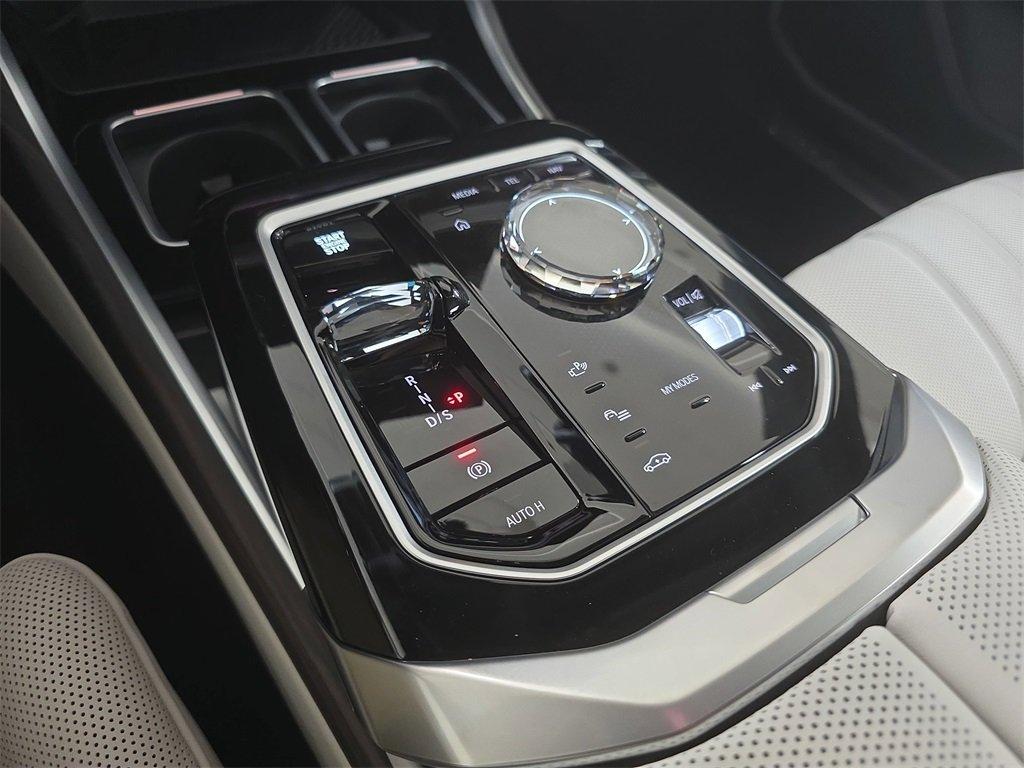 BMW 7 Series 760I Xdrive Awd 4D Sedan - Thumbnail 20