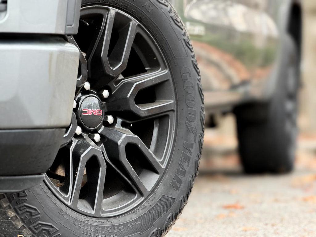 GMC Sierra 1500 V8 4X4 - Thumbnail 4