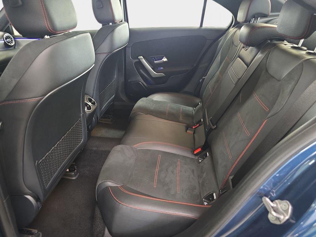 Mercedes-Benz A 220 Fwd 4D Sedan - Thumbnail 15