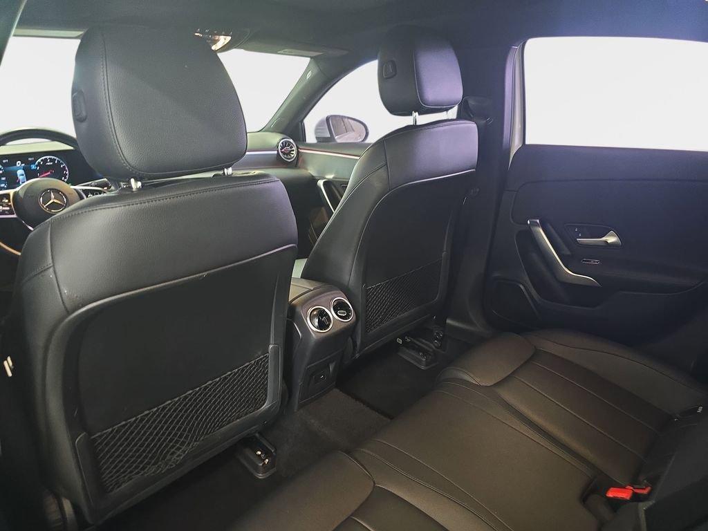 Mercedes-Benz A 220 Fwd 4D Sedan - Thumbnail 17