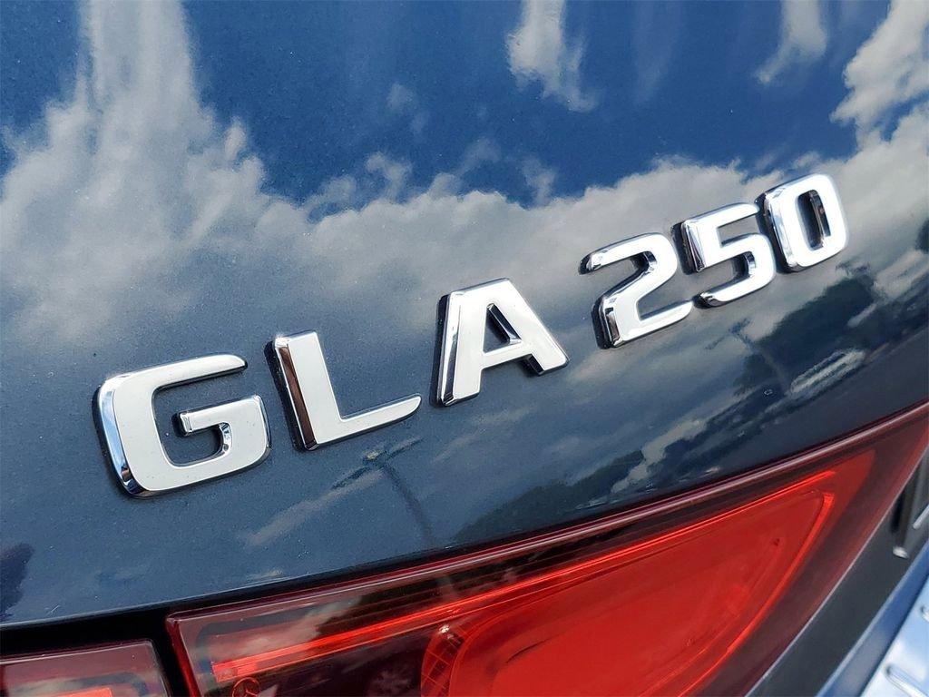 Mercedes-Benz Gla 250 Fwd 4D Sport Utility - Thumbnail 14