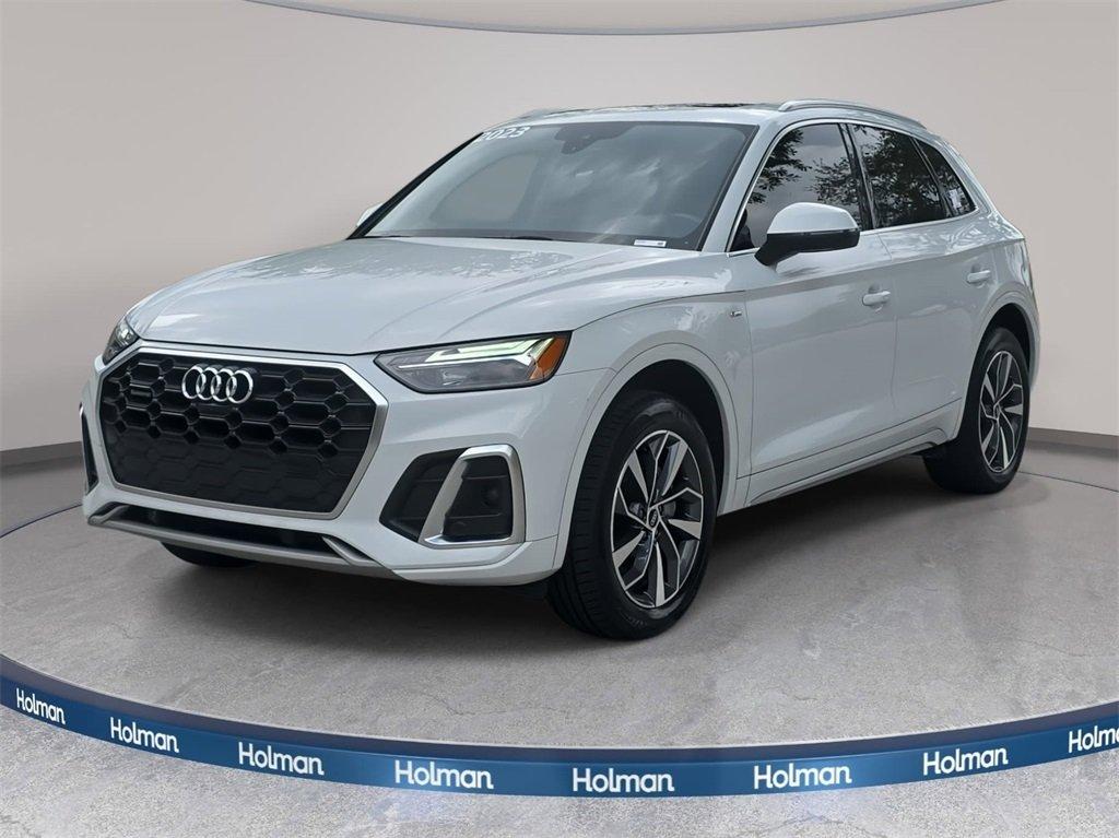 Audi Q5 45 S Line Premium Plus Quattro 4D Sport Utility - Thumbnail 2