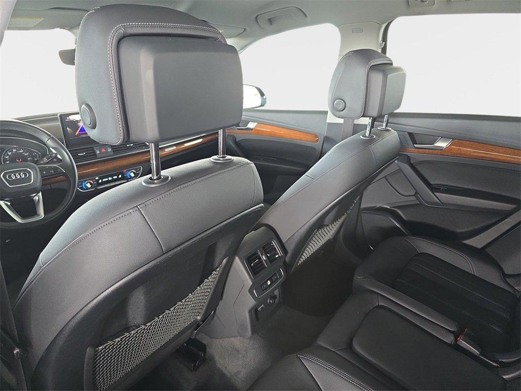 Audi Q5 45 S Line Premium Quattro 4D Sport Utility - Thumbnail 14