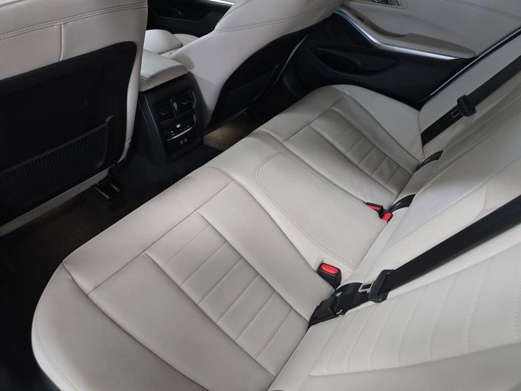 BMW 330E Iperformance - Thumbnail 16