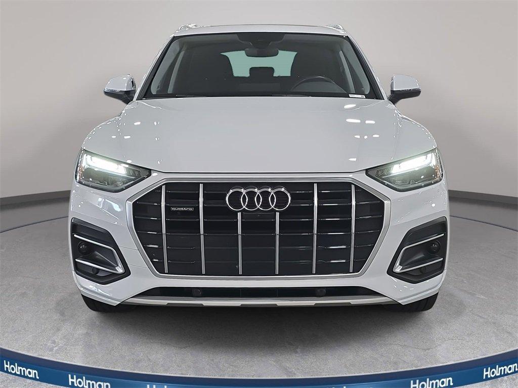 Audi Q5 40 Premium Plus Quattro 4D Sport Utility - Thumbnail 4