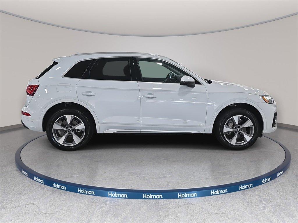 Audi Q5 40 Premium Plus Quattro 4D Sport Utility - Thumbnail 6