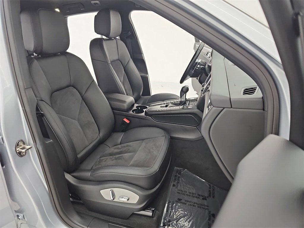 Porsche Macan Awd 4D Sport Utility - Thumbnail 15