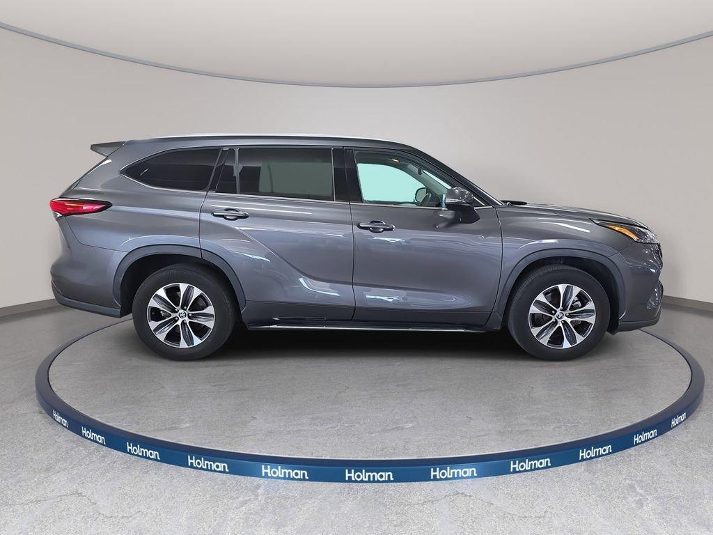 Toyota Highlander Xle Fwd 4D Sport Utility - Thumbnail 7