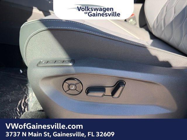 Volkswagen Tiguan Sel R-Line Turbo With Navigation & Awd - Thumbnail 15