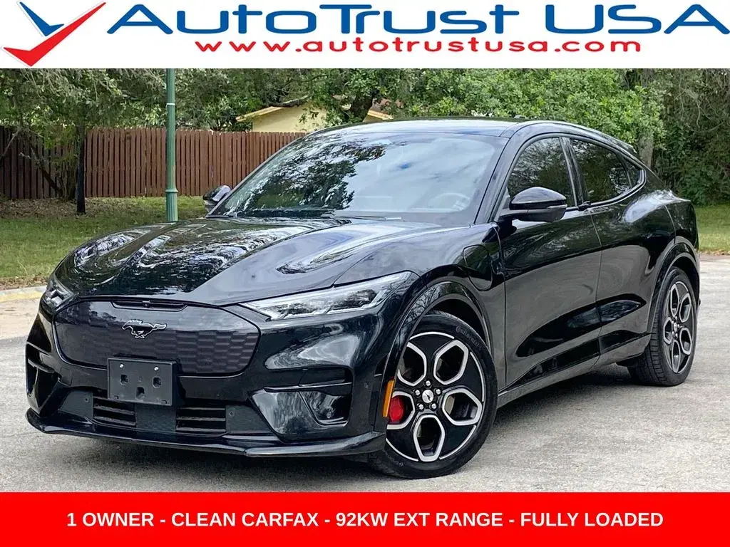 Ford Mustang Mach-E Gt - Thumbnail 2